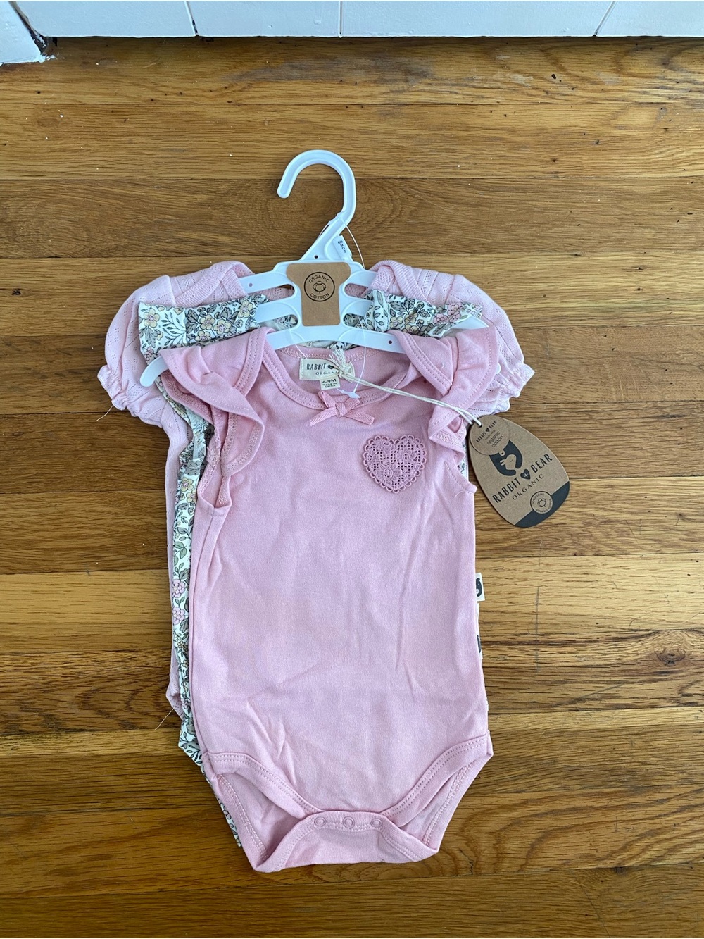 Rabbit + Bear Organic Baby Girl Bodysuit Set | Pink & Floral | NWT | 6-9M